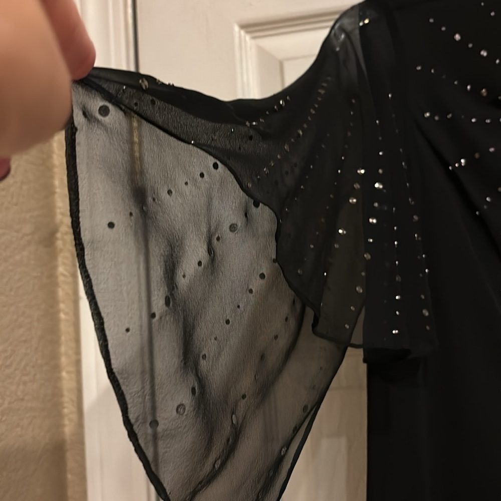 Ellie Tahiti black sheer 3/4 sleeve blouse with sequins small - Picture 3 of 7